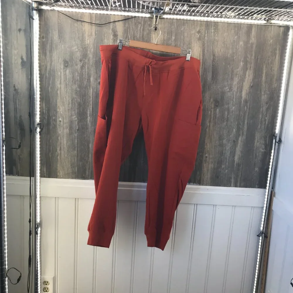 Mandala rust orange 2 piece scrub set size 2XL nwot - Picture 6 of 8